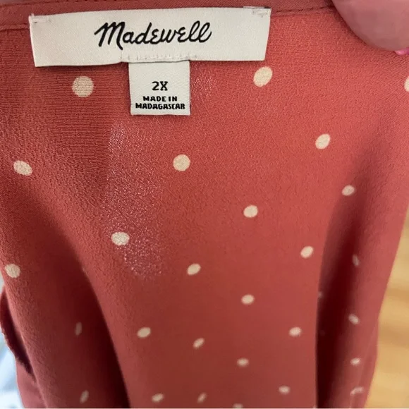 Madewell Wrap Top Size 2X - Picture 2 of 4